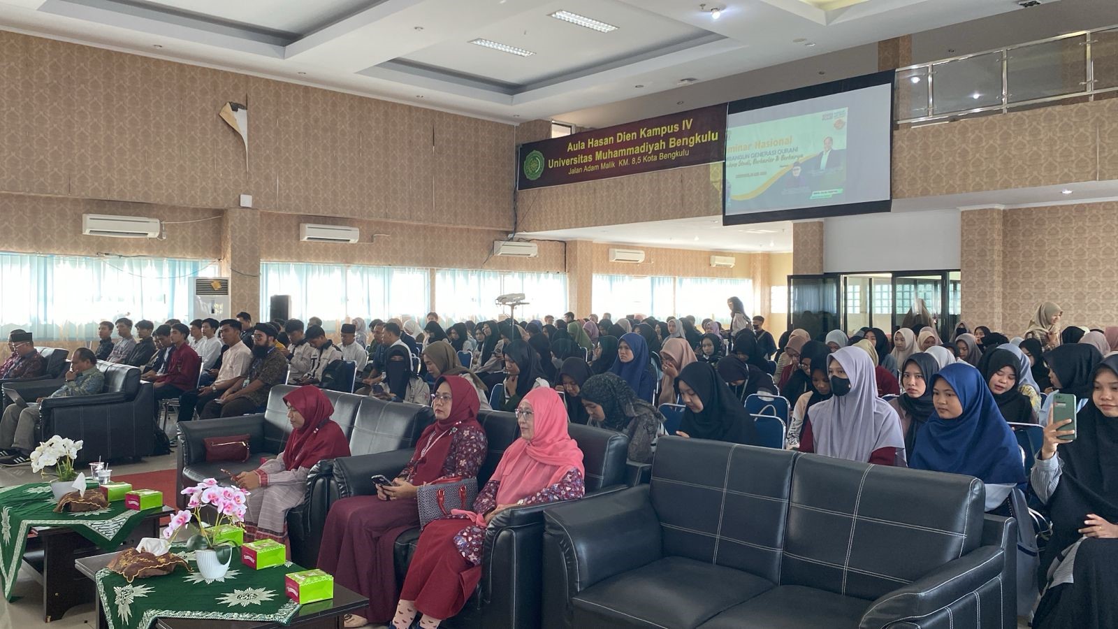 Sadar Pentingnya Generasi Qur’ani, FAI Adakan Seminar Nasional