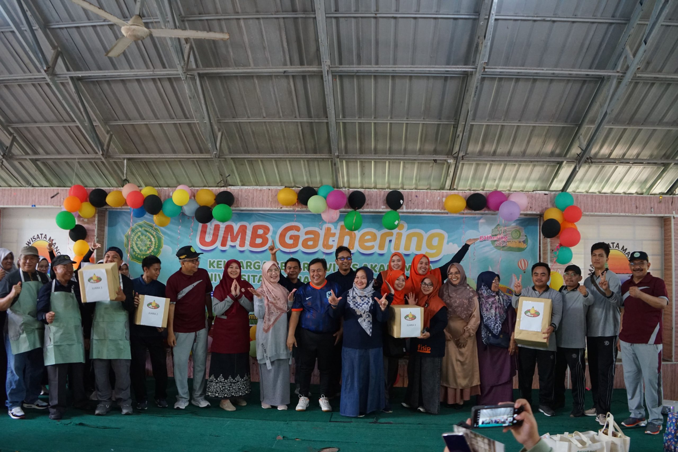 Bangun Keakraban Dosen dan Tendik, UMB Gathering di gelar