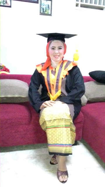 Selvi Susanti, Mahasiswa Asal Kepahiang Menjadi Lulusan Tertua di Usia 43 Tahun