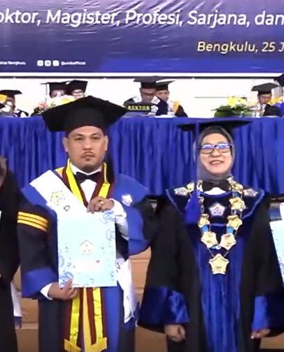 Yupika Maryansyah, Lulusan Terbaik Program Doktor UNIB