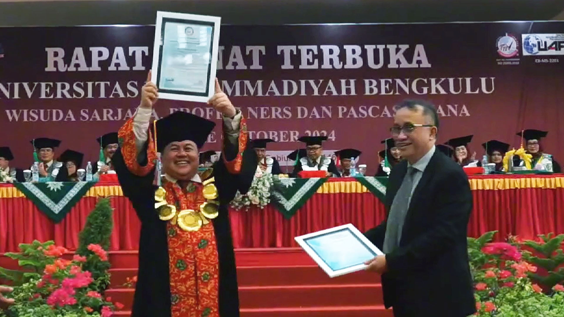 Dua Prodi Raih Akreditasi UNGGUL, Rektor: “Kami berjuang yang terbaik untuk Indonesia”