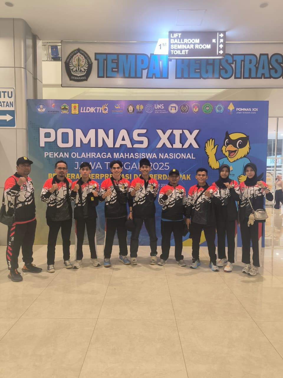 9 Atlet UM Bengkulu Ikuti Pembukaan Pomnas XIX Semarang