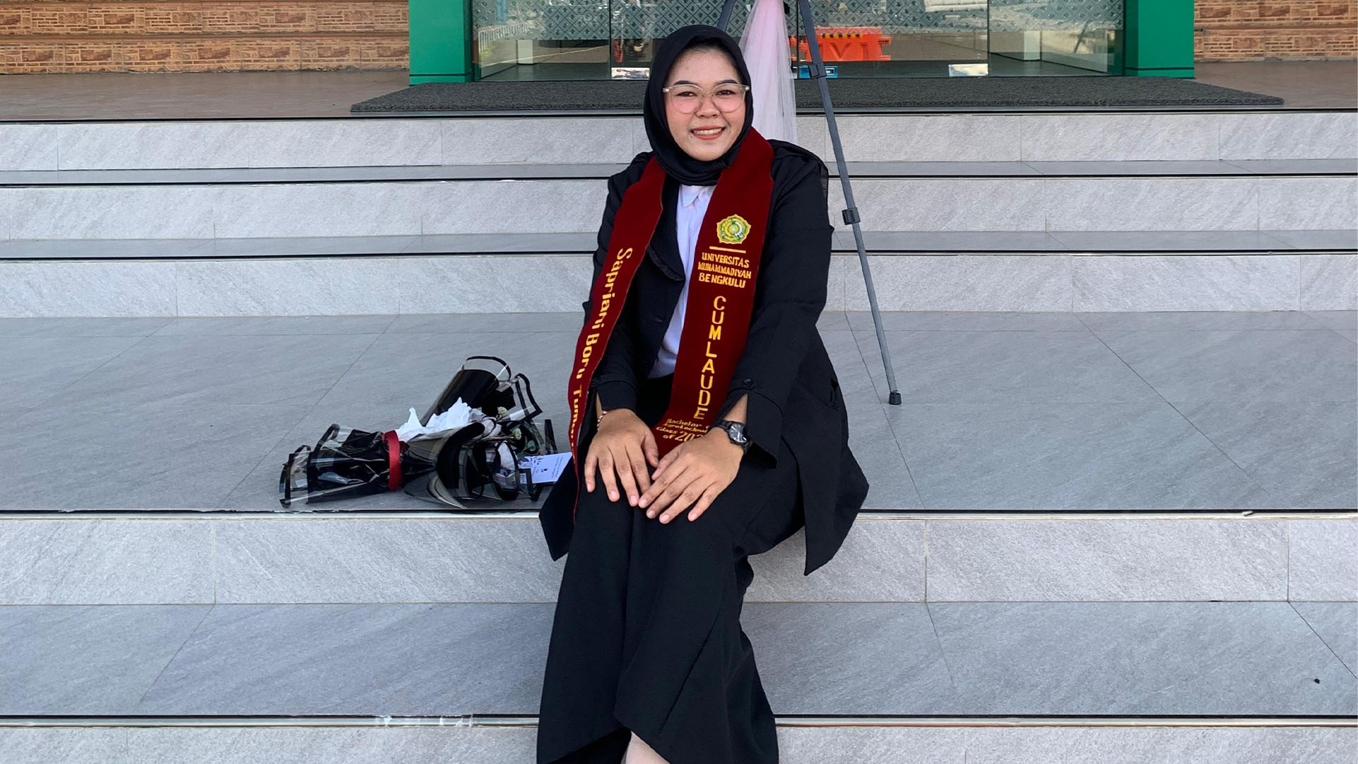 Sapriani Boru Tumanggor, Lulusan Terbaik FPP
“Kesuksesan Milik Mereka yang Tak Pernah Menyerah”