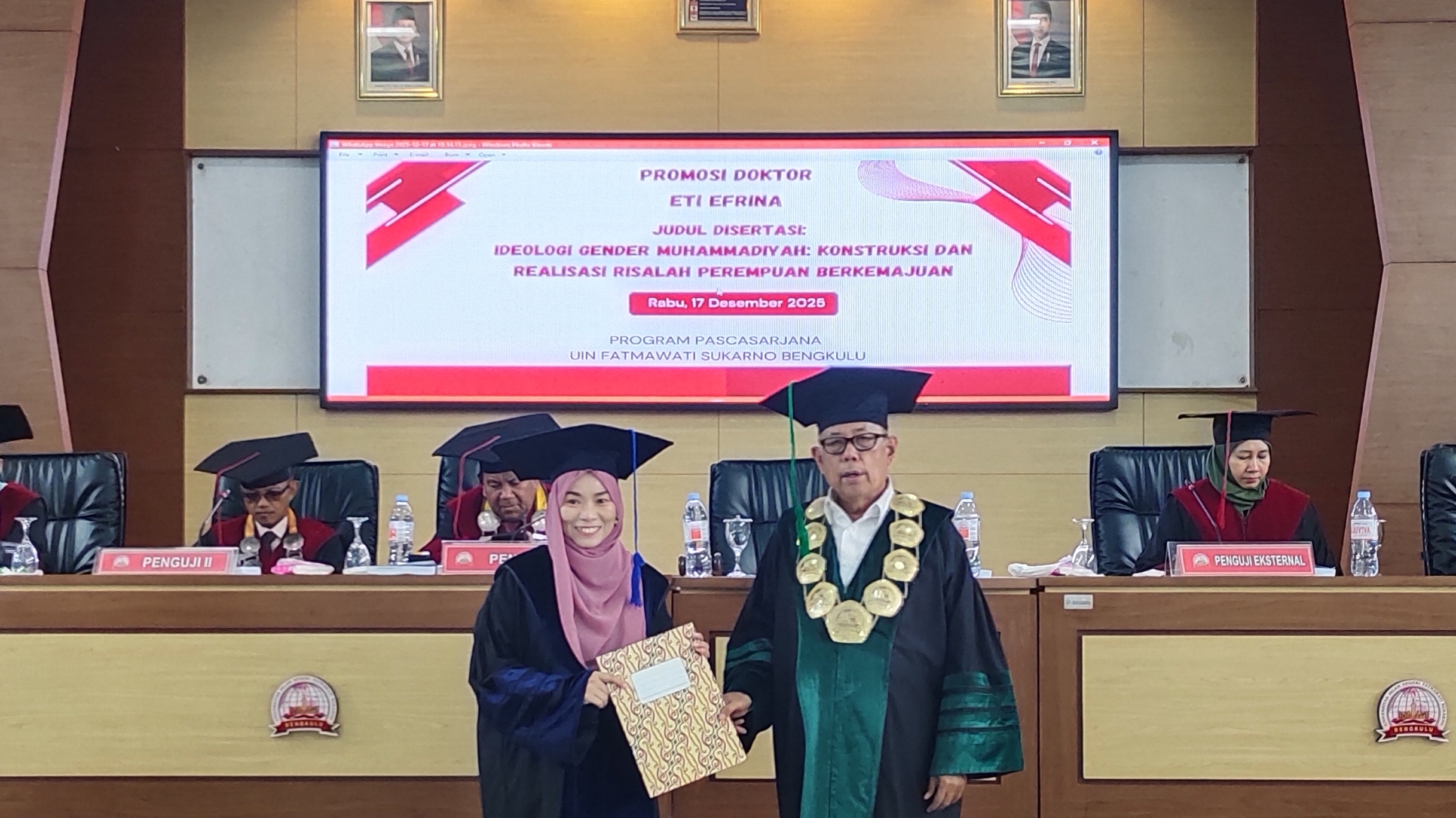 Dosen UMB Eti Efrina Promosi Doktor, Angkat “Risalah Perempuan Berkemajuan”