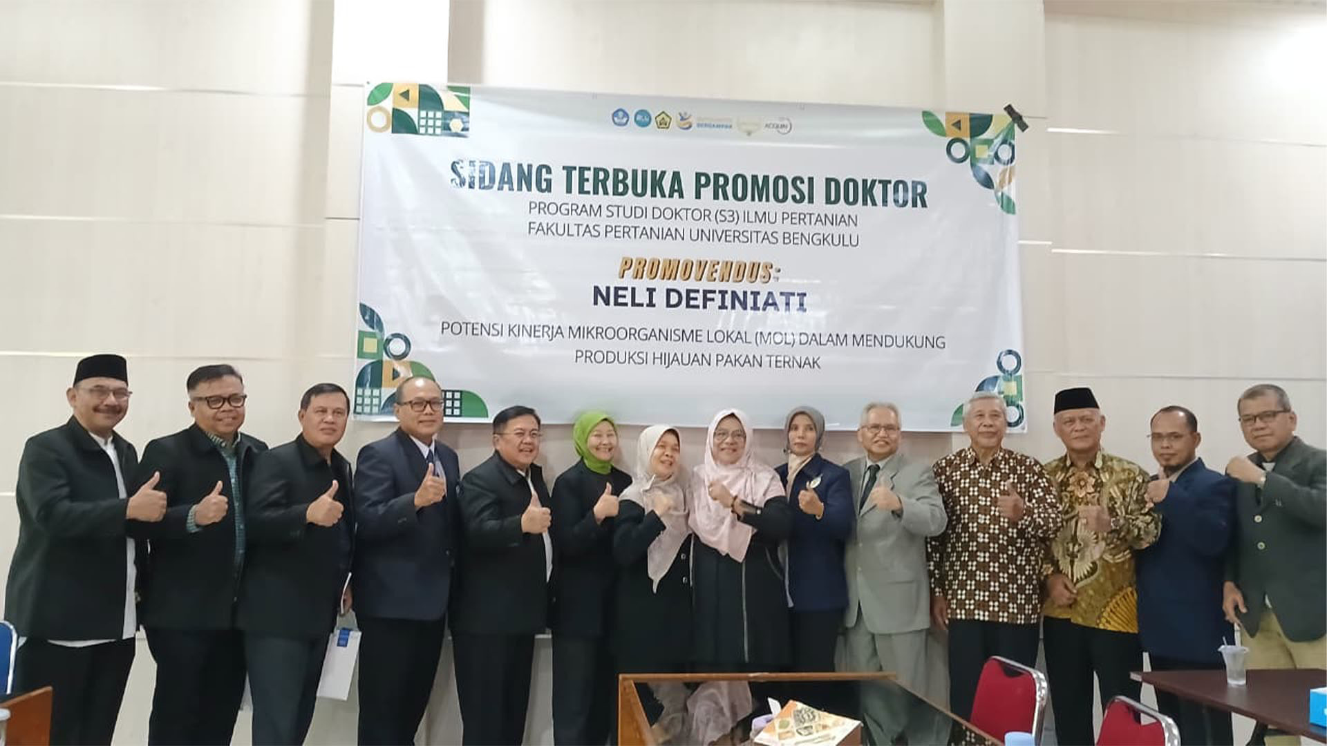 Neli Definiati Sukses Pertahankan Disertasi, Risetnya Ungkap Potensi Bakteri Rumen Sapi Bali, Inovasi Mikroorganisme Lokal untuk Tingkatkan Hijauan Pakan Ternak Berkelanjutan